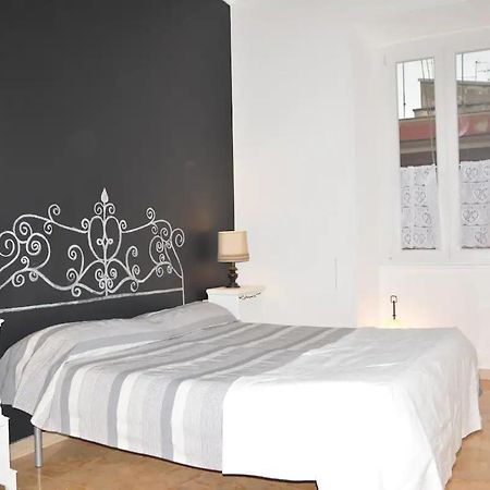 Cosy Apartment - 5 Minutes Walk From Colosseum Roma Exterior foto